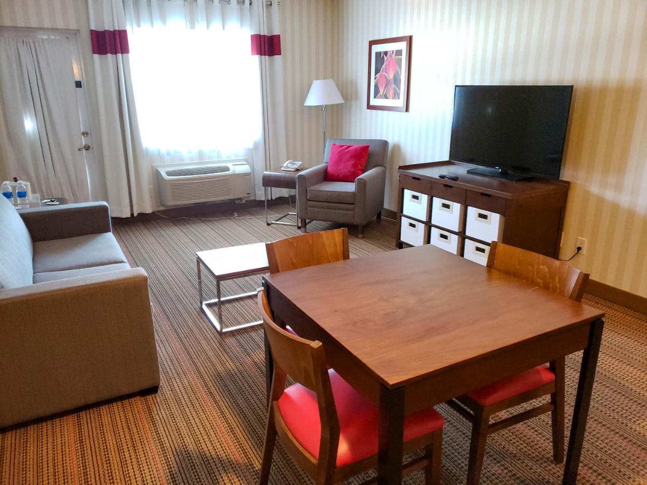 Prestige Prince George Lodge Экстерьер фото